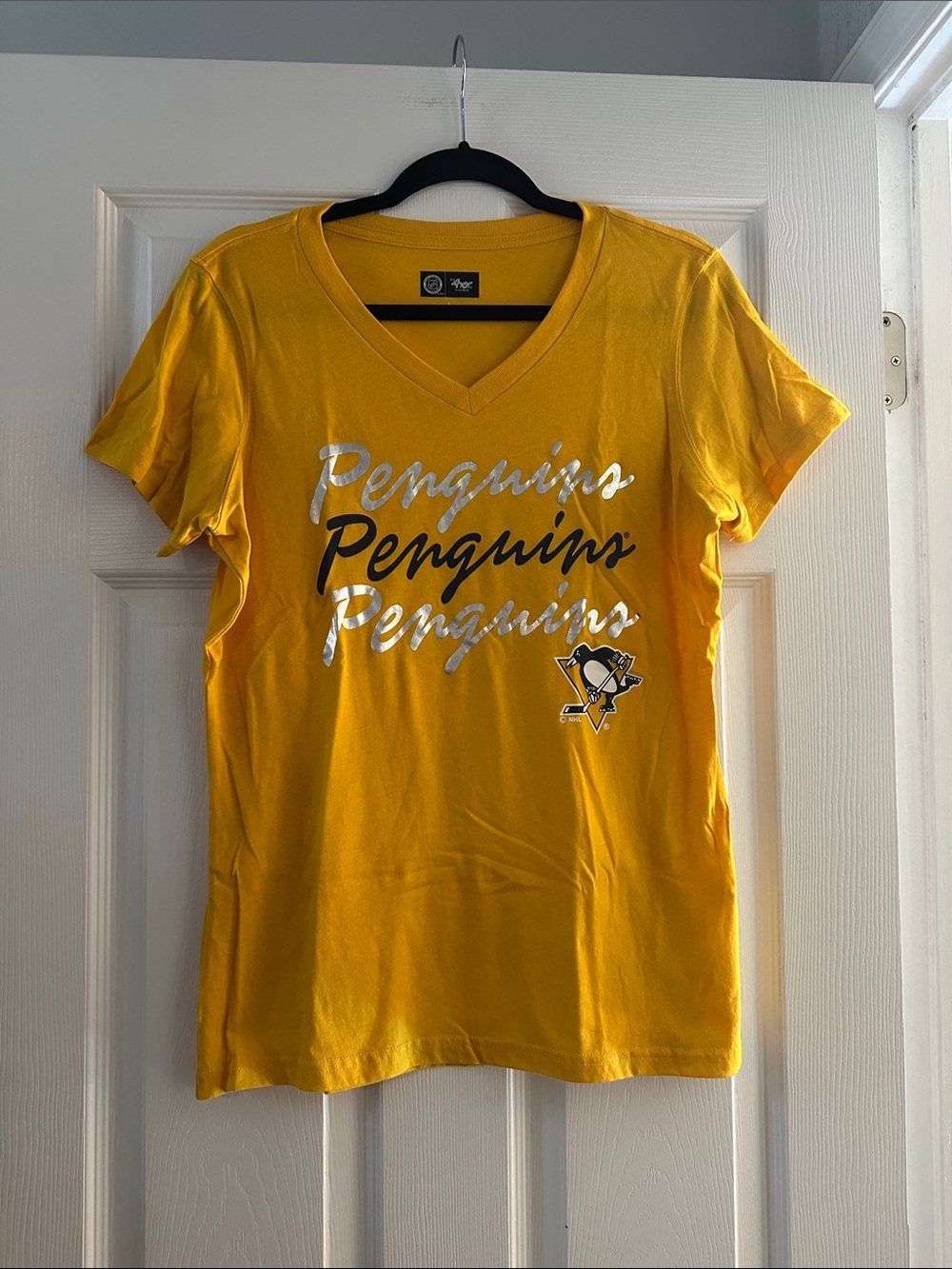 Yellow Penguins Script V-Neck Tee by '47